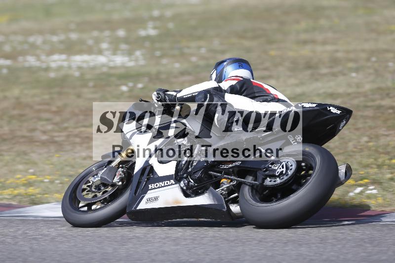 /37 09.08.2026  Pluess Motosport ADR/Freies Fahren/92